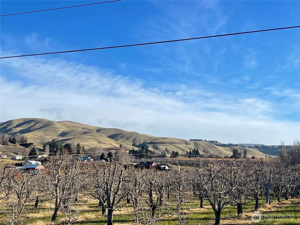 3765 Iroquois Lane Wenatchee WA 98801