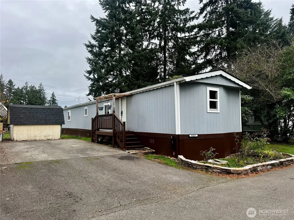 6421 161st St Ct E Puyallup WA 98375