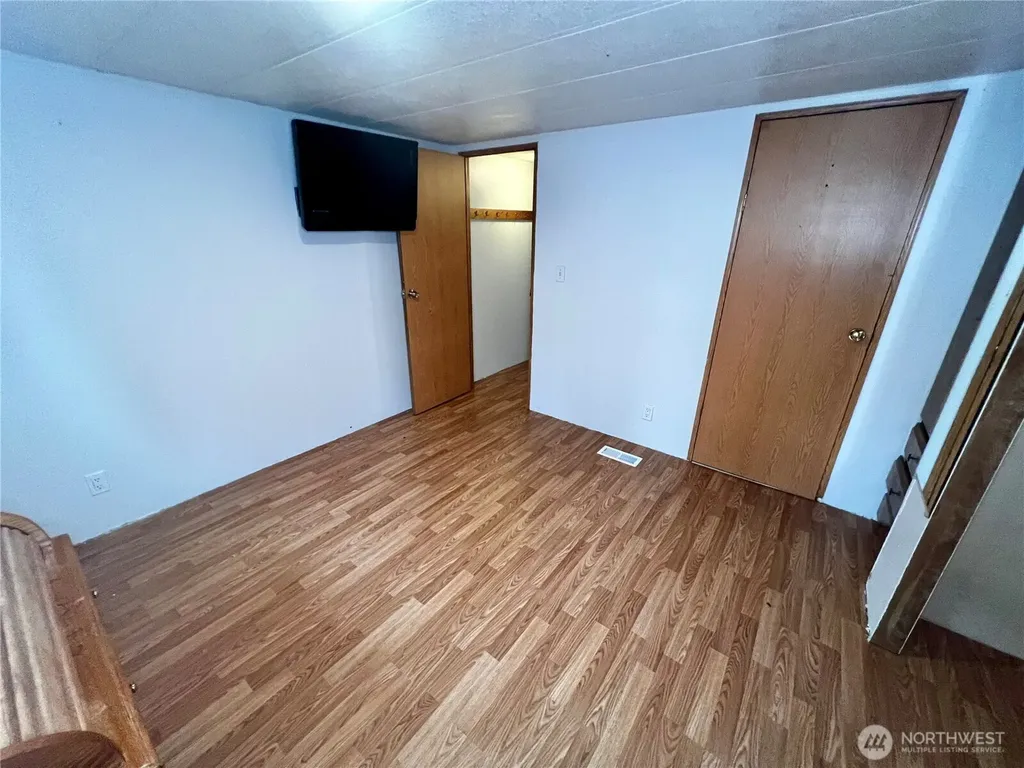 6421 161st St Ct E Puyallup WA 98375
