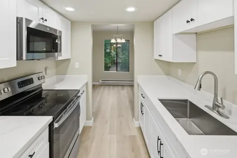 10506 NE 32nd Place Bellevue WA 98004