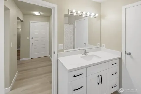 10506 NE 32nd Place Bellevue WA 98004