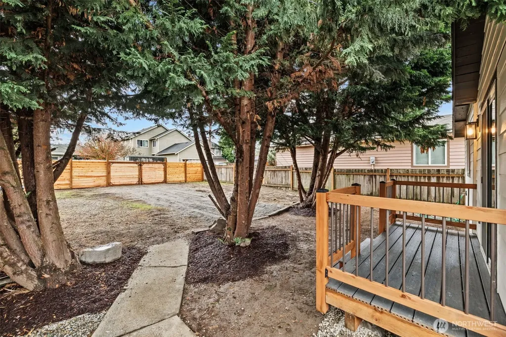 1521 N 3rd Street Renton WA 98057