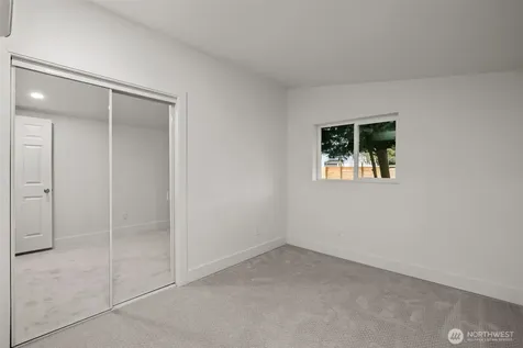 1521 N 3rd Street Renton WA 98057