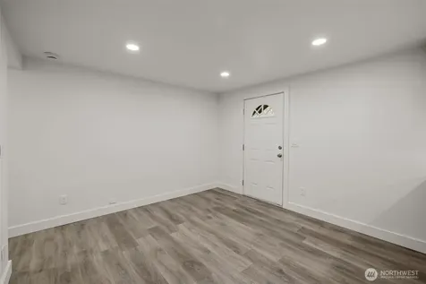 1521 N 3rd Street Renton WA 98057