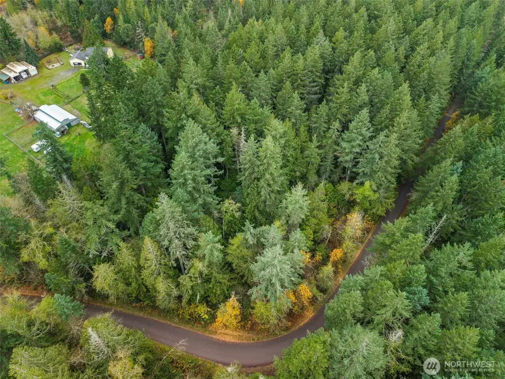 5 Larson Lane NW Seabeck WA 98380