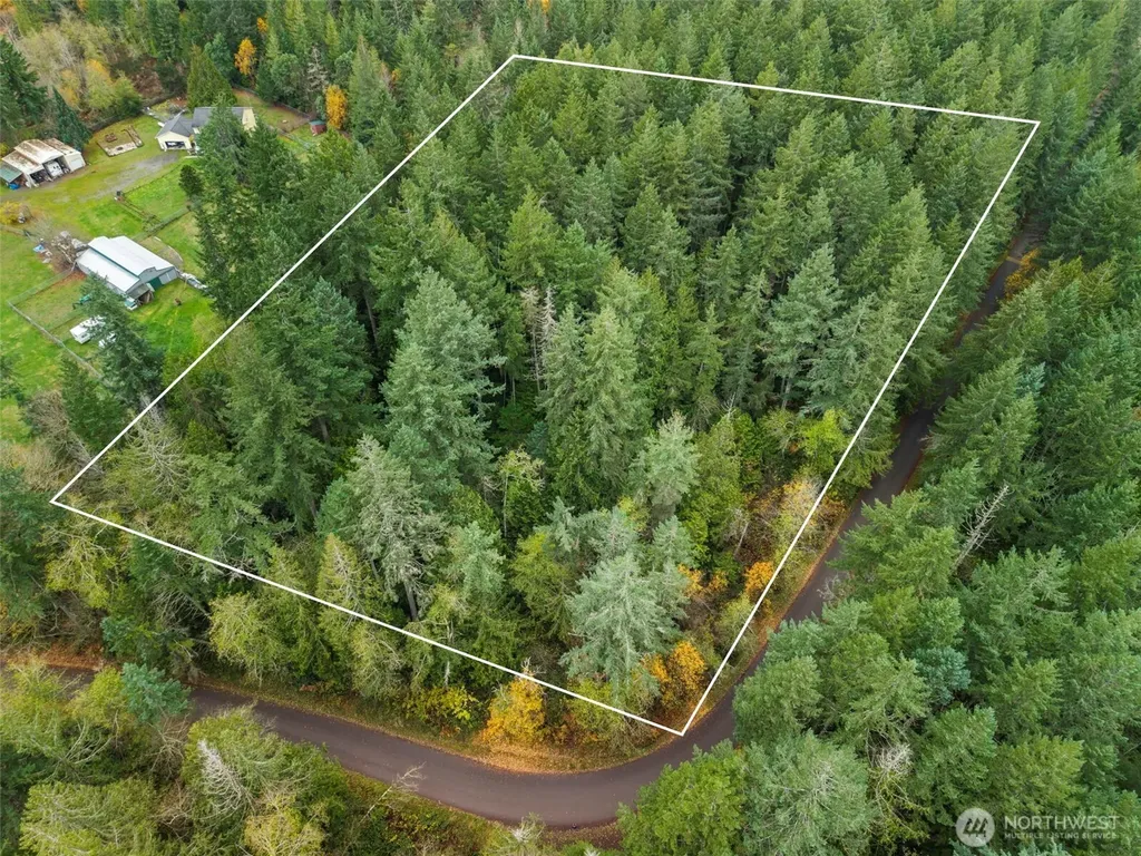 5 Larson Lane NW Seabeck WA 98380