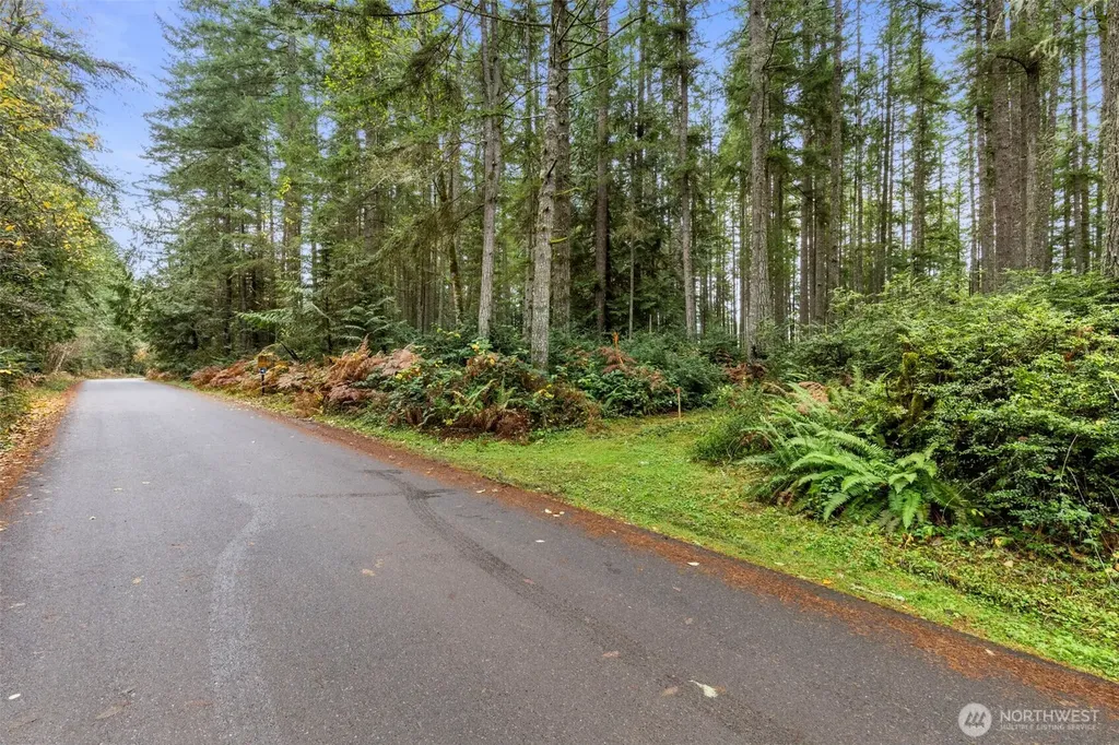 5 Larson Lane NW Seabeck WA 98380