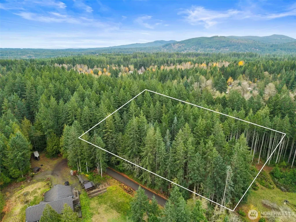 3 Larson Lane NW Seabeck WA 98380