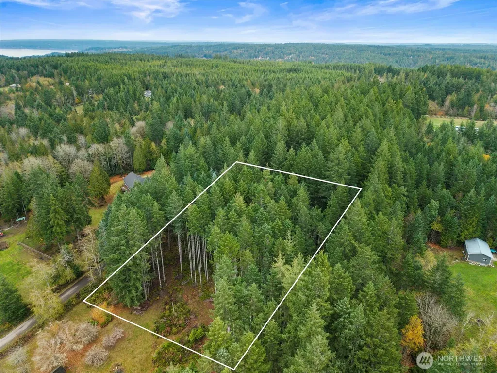3 Larson Lane NW Seabeck WA 98380