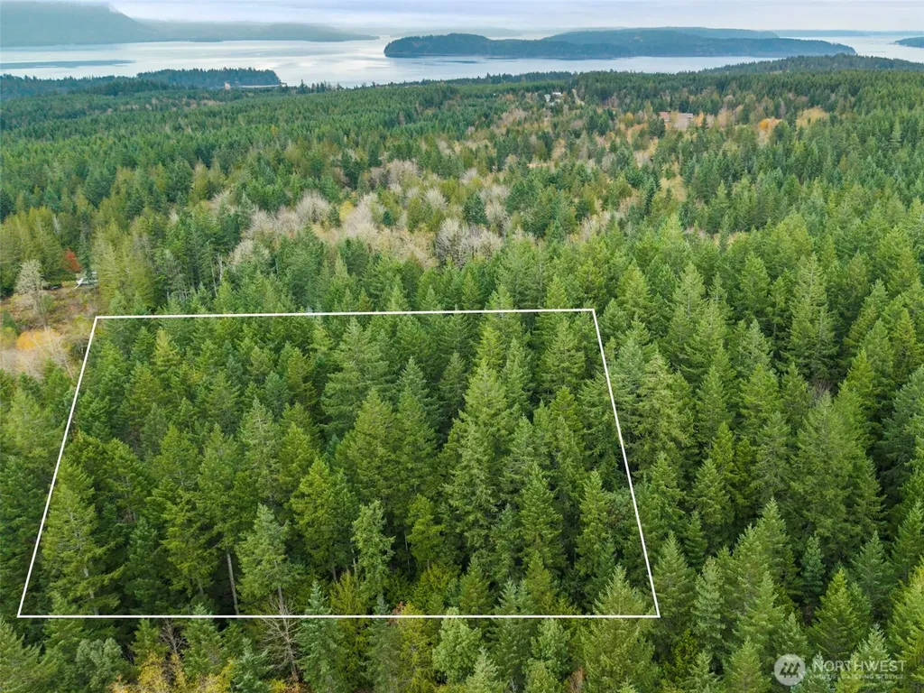 3 Larson Lane NW Seabeck WA 98380