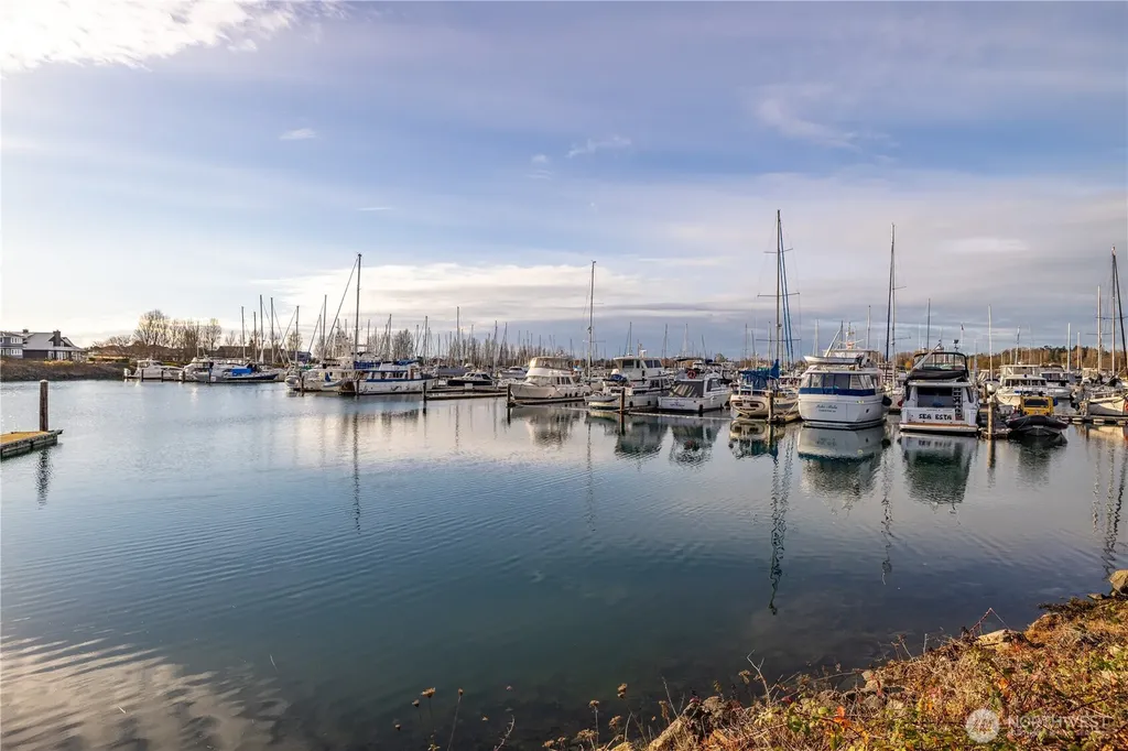 2242 Seabright Loop Point Roberts WA 98281