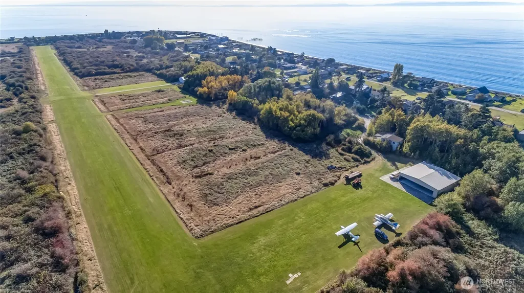 2242 Seabright Loop Point Roberts WA 98281