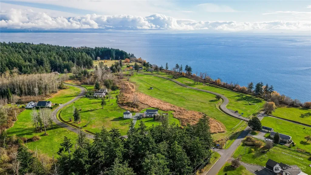 2242 Seabright Loop Point Roberts WA 98281