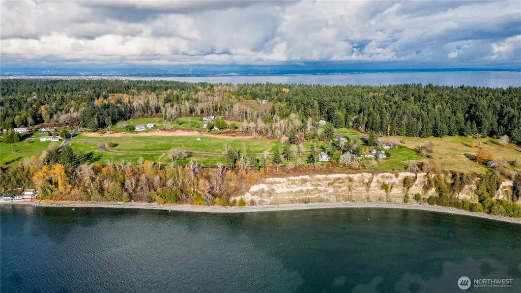2242 Seabright Loop Point Roberts WA 98281