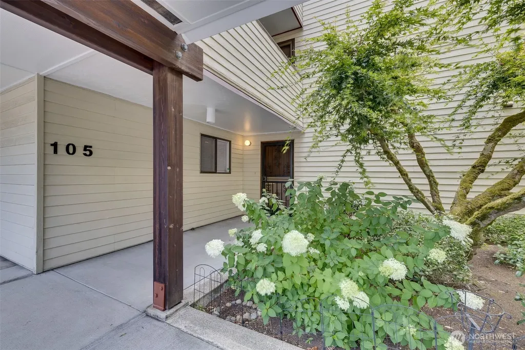8516 196th Street SW Edmonds WA 98026