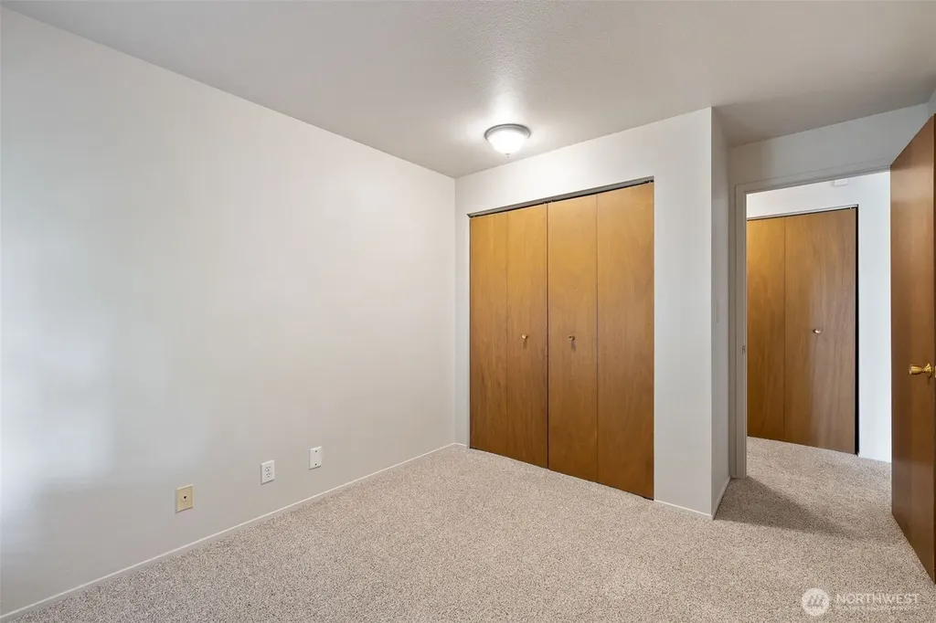 8516 196th Street SW Edmonds WA 98026