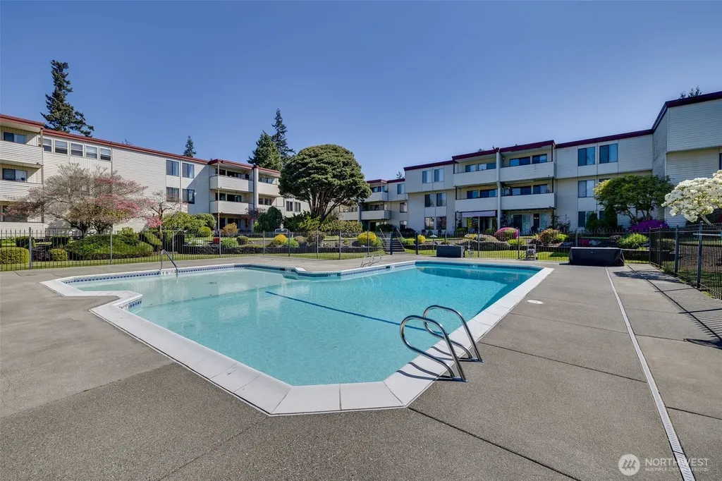 8516 196th Street SW Edmonds WA 98026