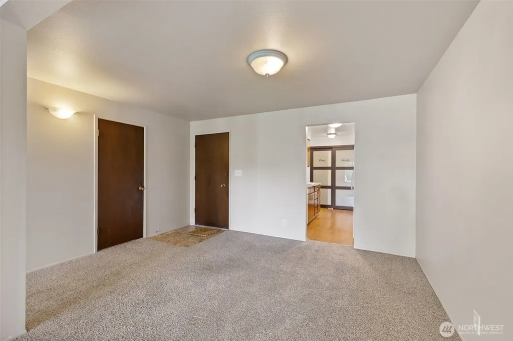 8516 196th Street SW Edmonds WA 98026