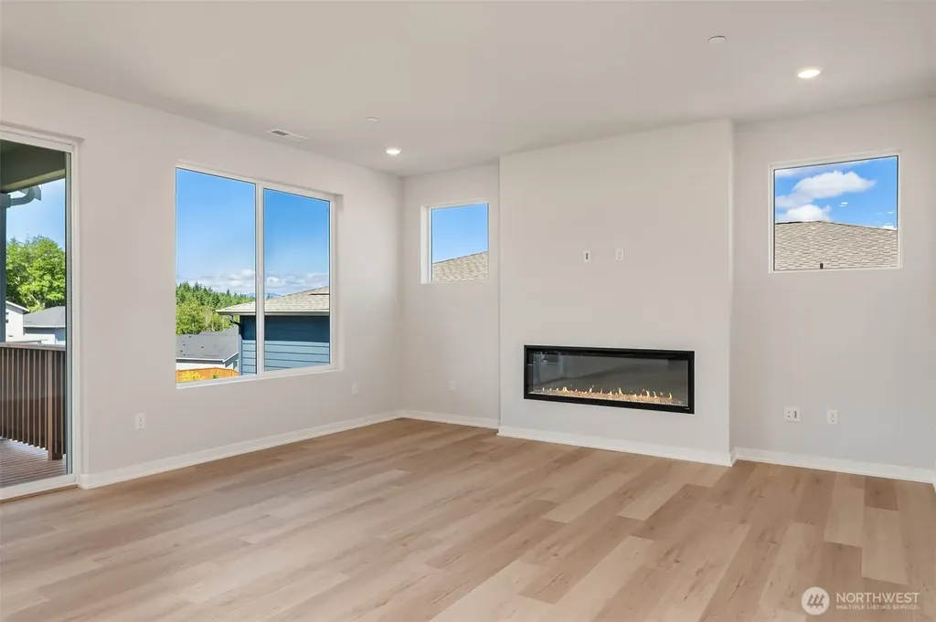 23419 Marinwood Circle NE Kingston WA 98346