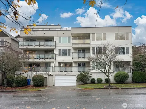 2334 Thorndyke Ave W Seattle WA 98199