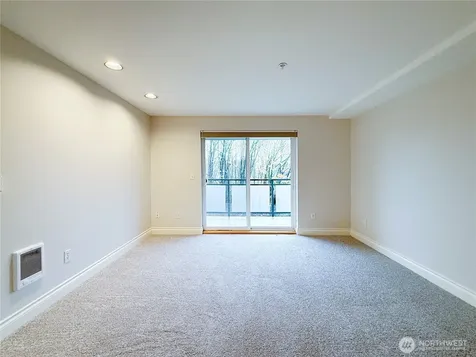 2334 Thorndyke Ave W Seattle WA 98199