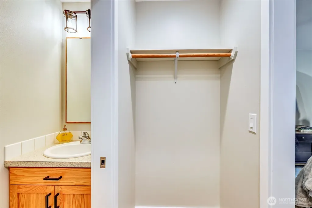 7701 Beacon Place NE Bremerton WA 98311
