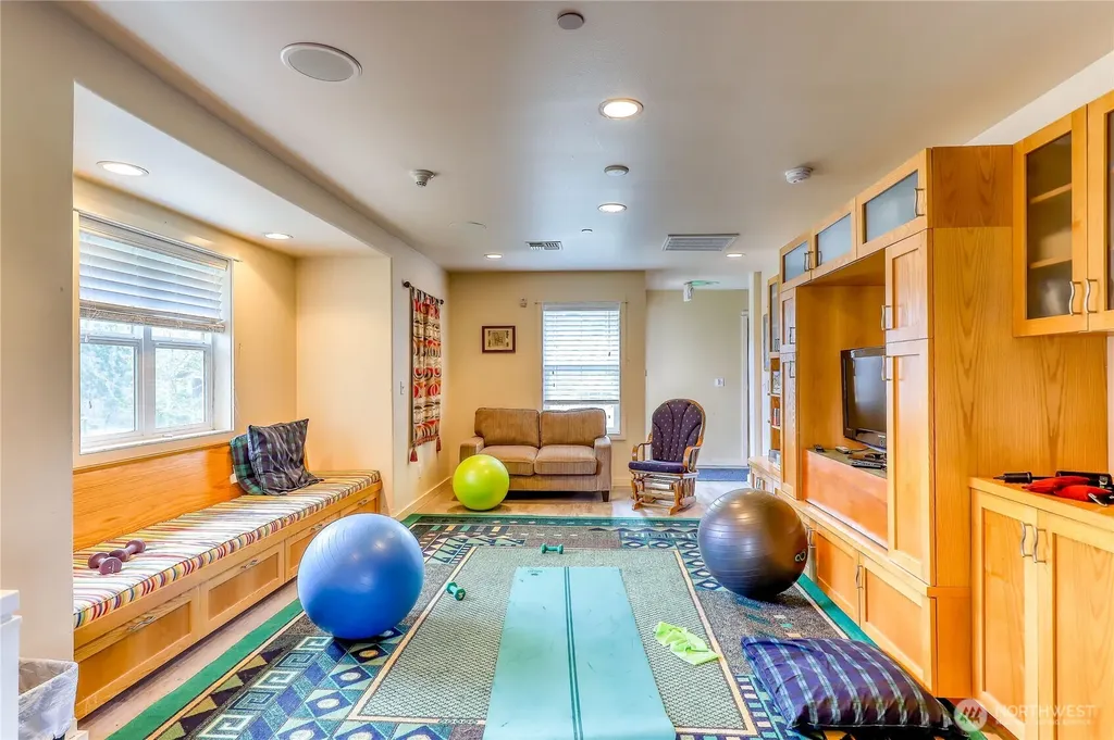 7701 Beacon Place NE Bremerton WA 98311
