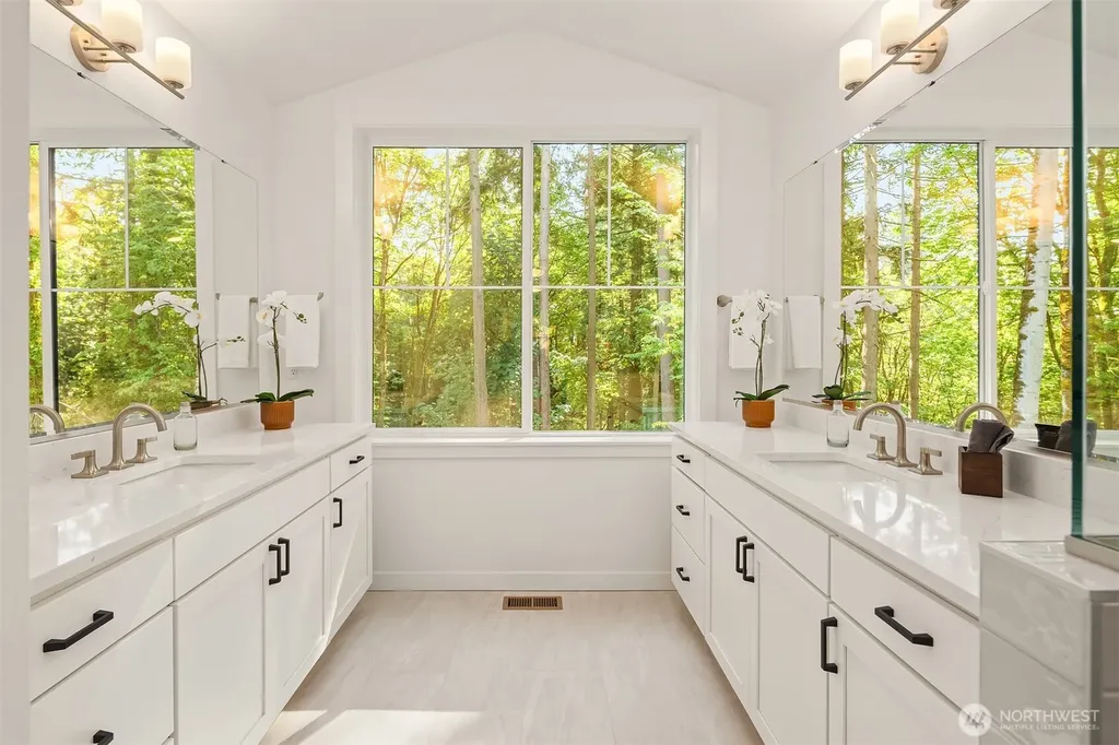 13468 NE 112th Place Redmond WA 98052