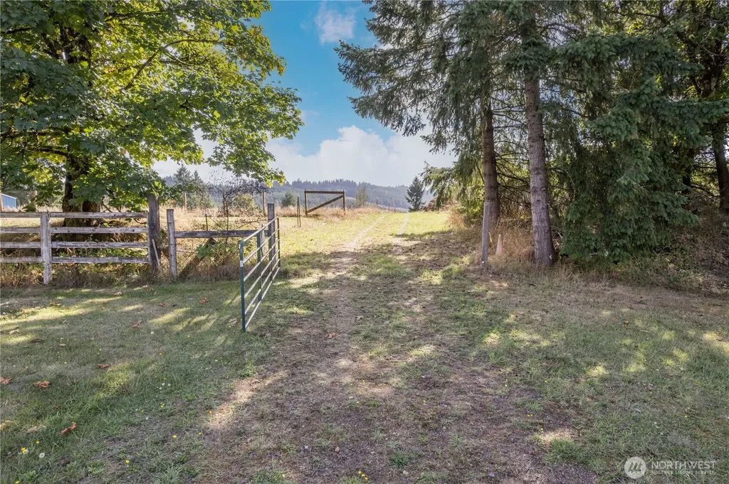 0 Spirit Lake Highway Castle Rock WA 98611
