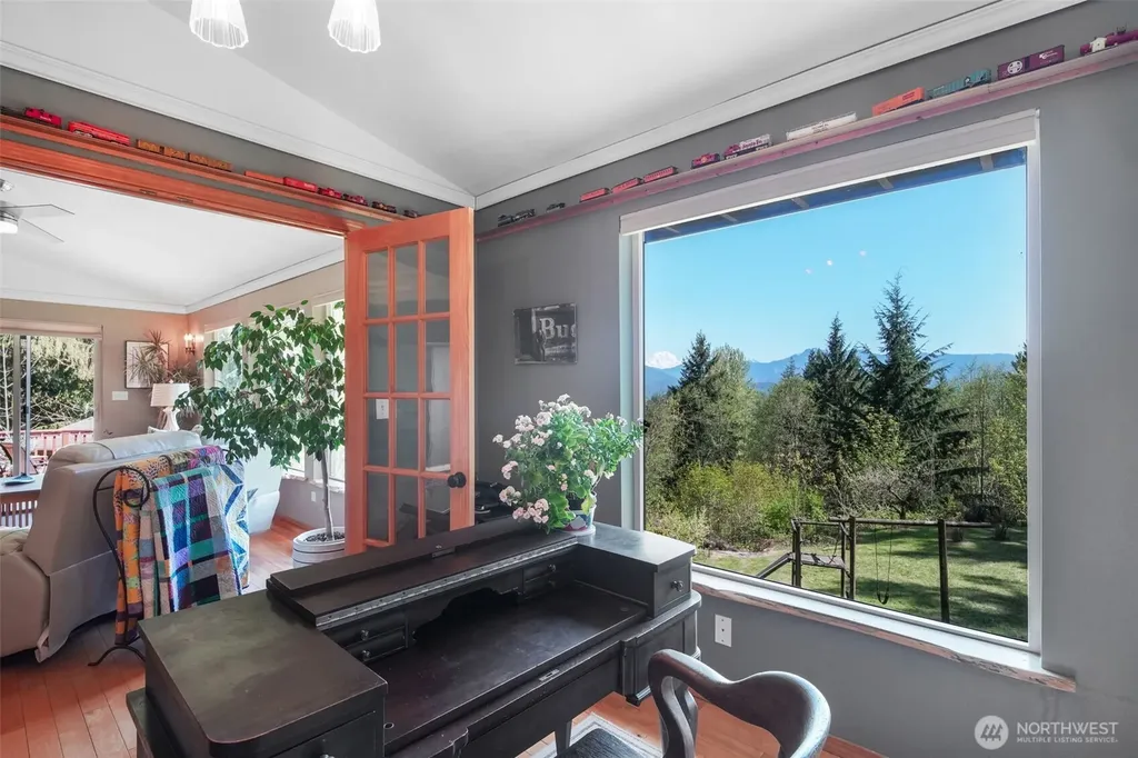 289 Long And Winding Road Randle WA 98377