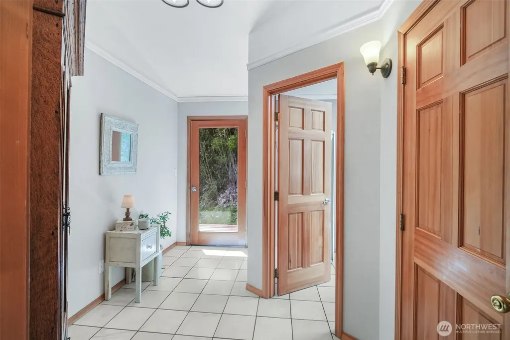 289 Long And Winding Road Randle WA 98377