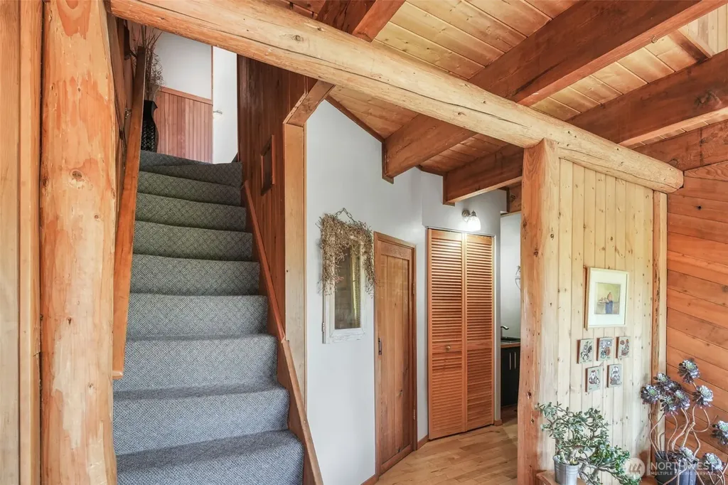 289 Long And Winding Road Randle WA 98377