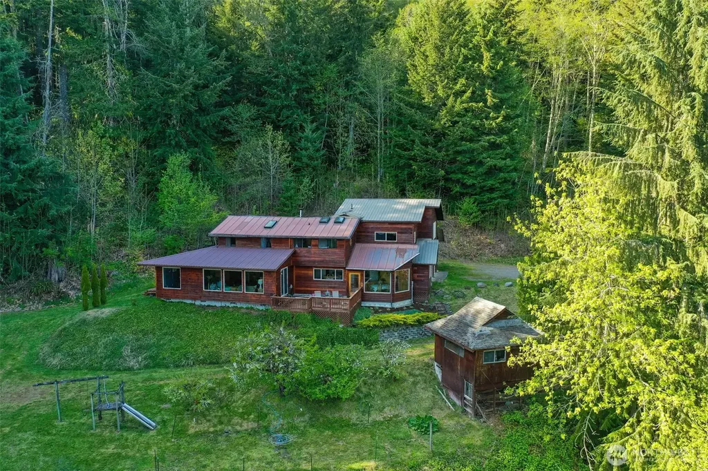 289 Long And Winding Road Randle WA 98377