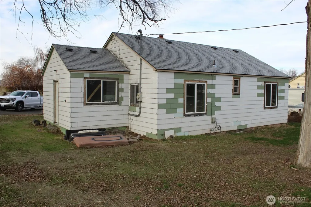 113 S Lutcher Avenue Lind WA 99341