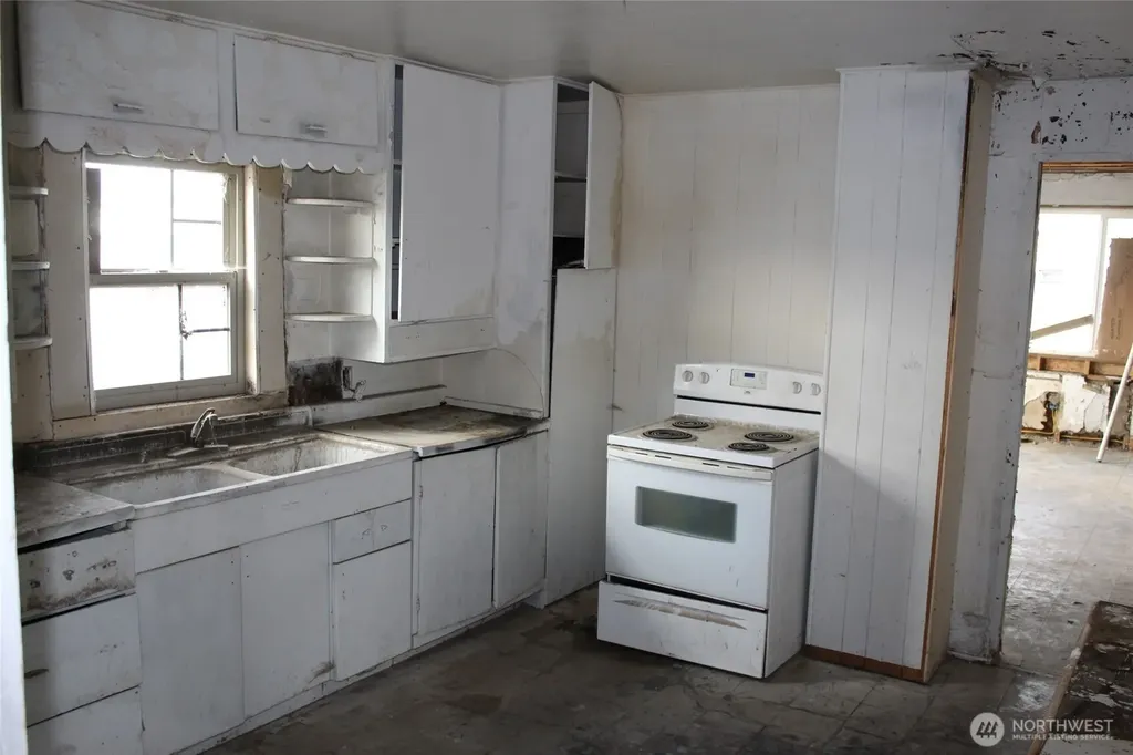 113 S Lutcher Avenue Lind WA 99341