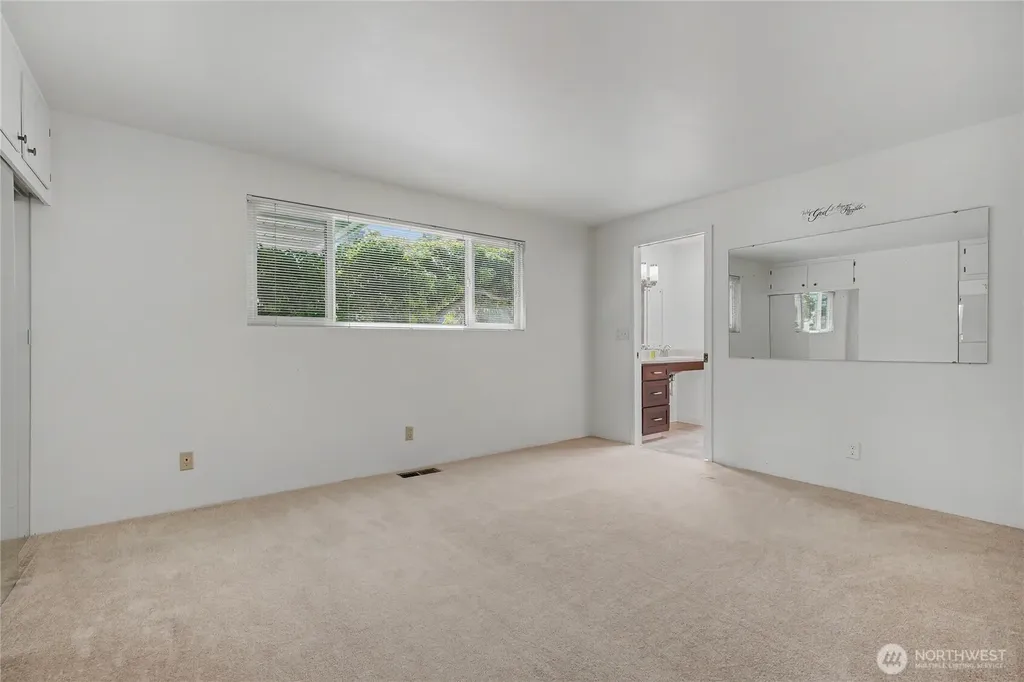 204 SW 298th Place Federal Way WA 98023