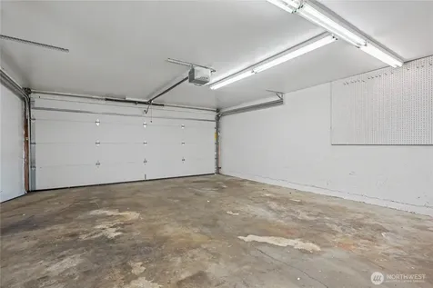 204 SW 298th Place Federal Way WA 98023