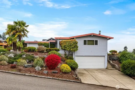 204 SW 298th Place Federal Way WA 98023