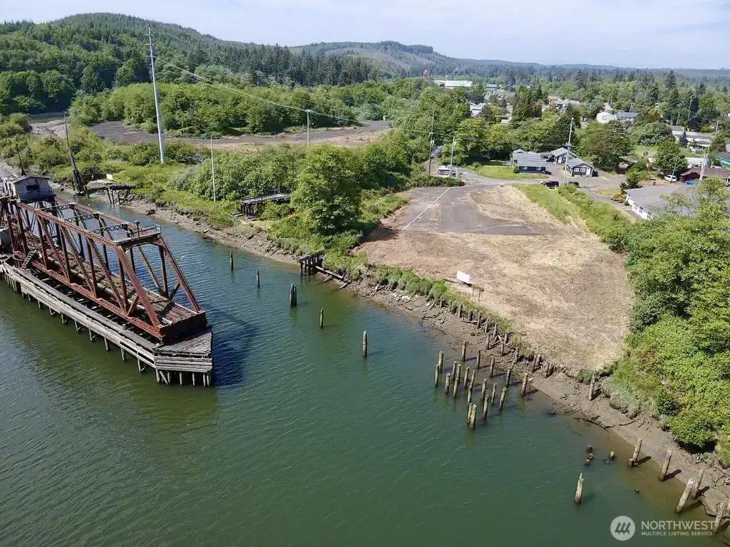 1010 Division Street Hoquiam WA 98550