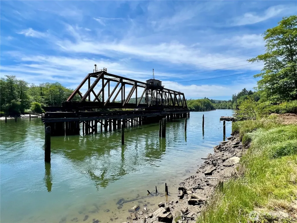 1010 Division Street Hoquiam WA 98550