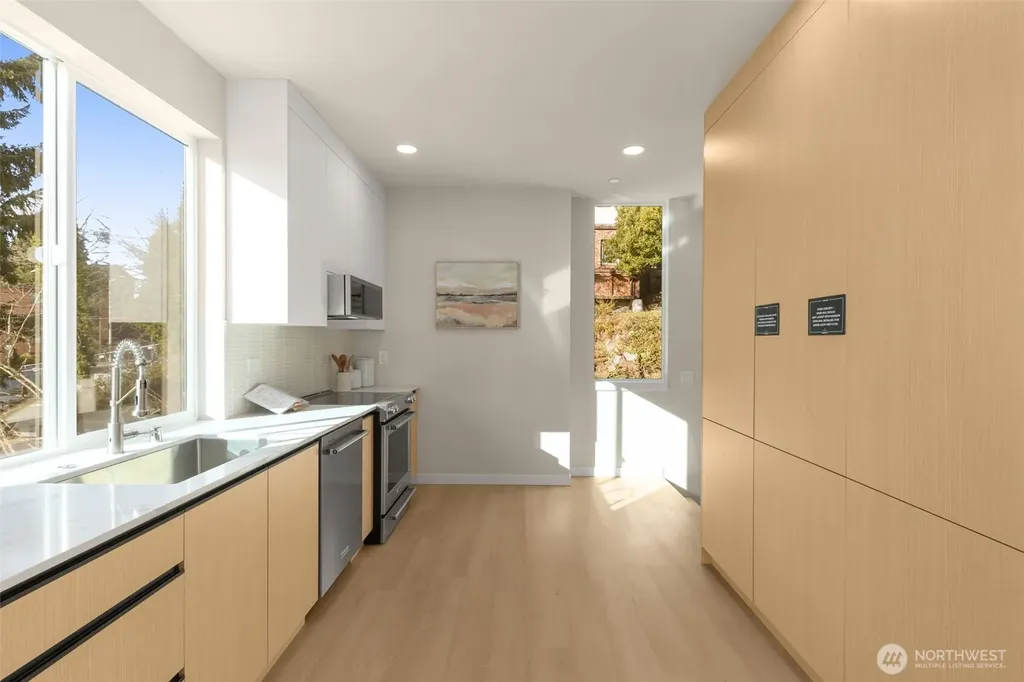 1014 NE 70th Street Seattle WA 98115