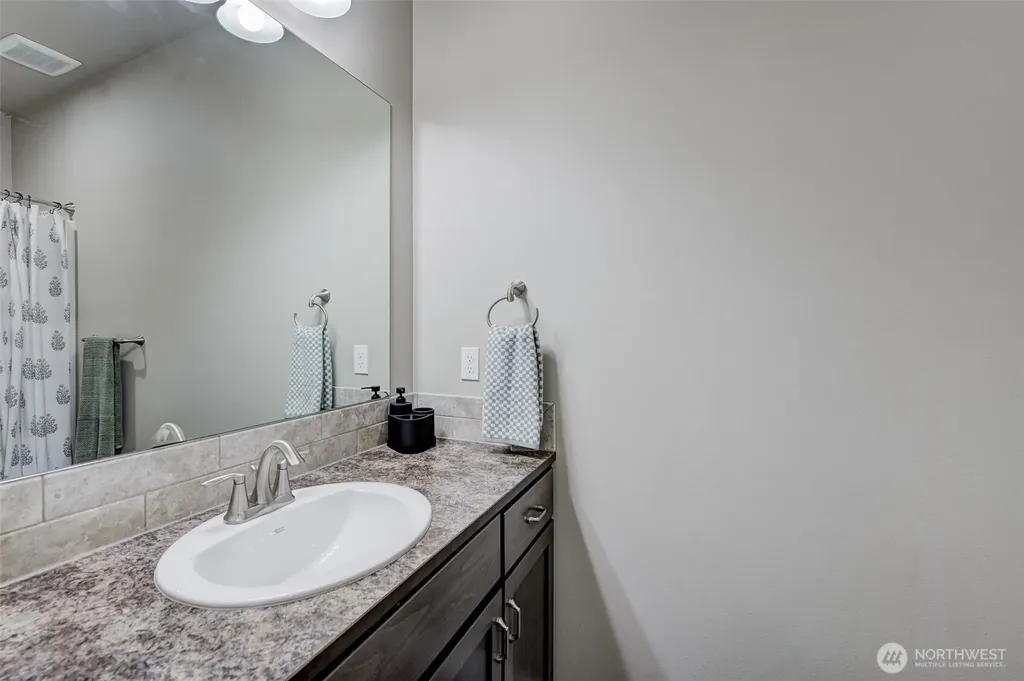 1738 Skylar Court Wenatchee WA 98801