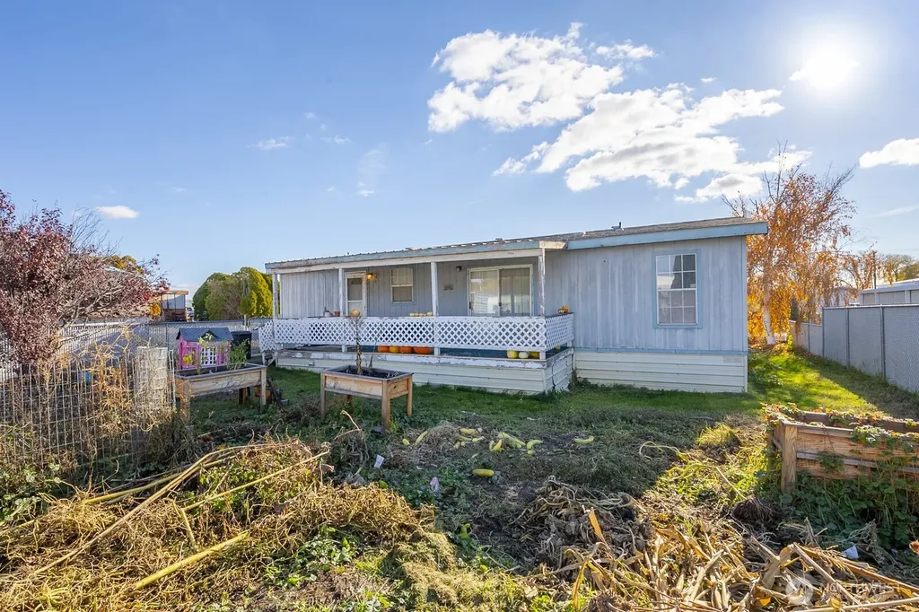 726 E Main Avenue Soap Lake WA 98851