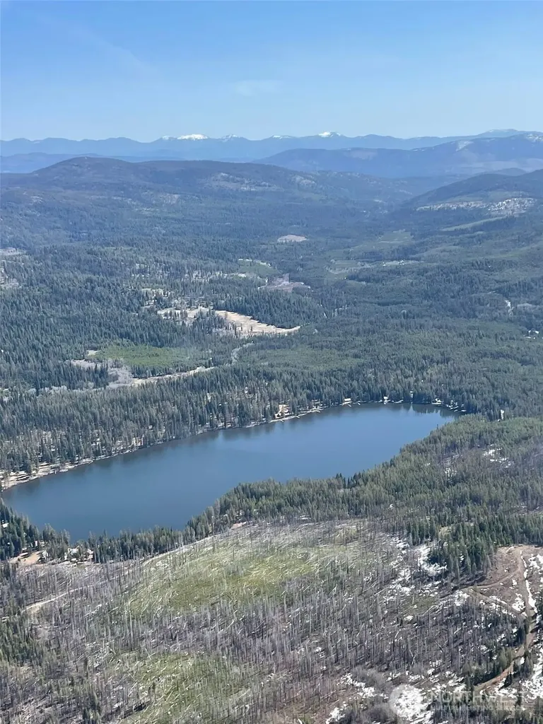 5 Moore Riverside WA 98840
