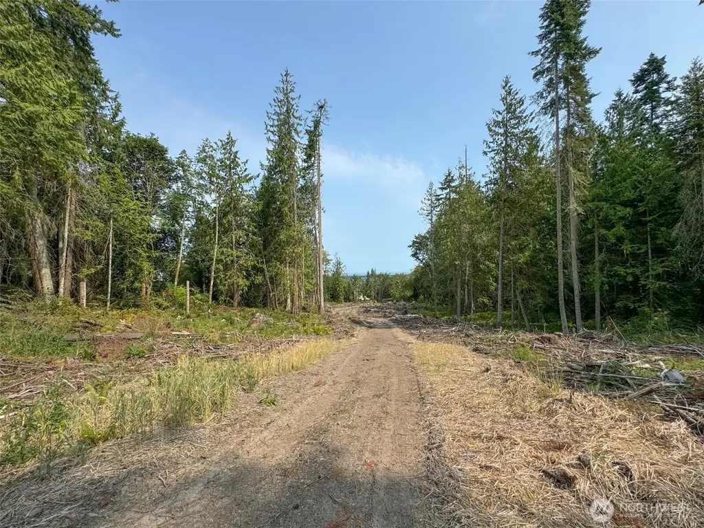 319 W Reservoir Road Sequim WA 98382