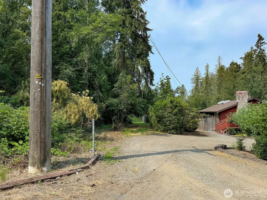 319 W Reservoir Road Sequim WA 98382