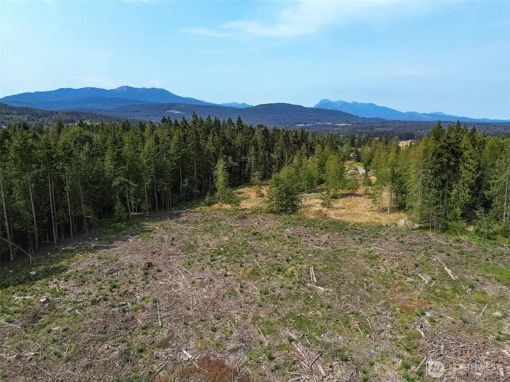 319 W Reservoir Road Sequim WA 98382