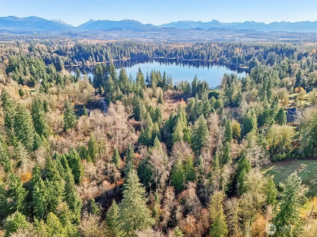 111 W Lake Joy Drive NE Carnation WA 98014