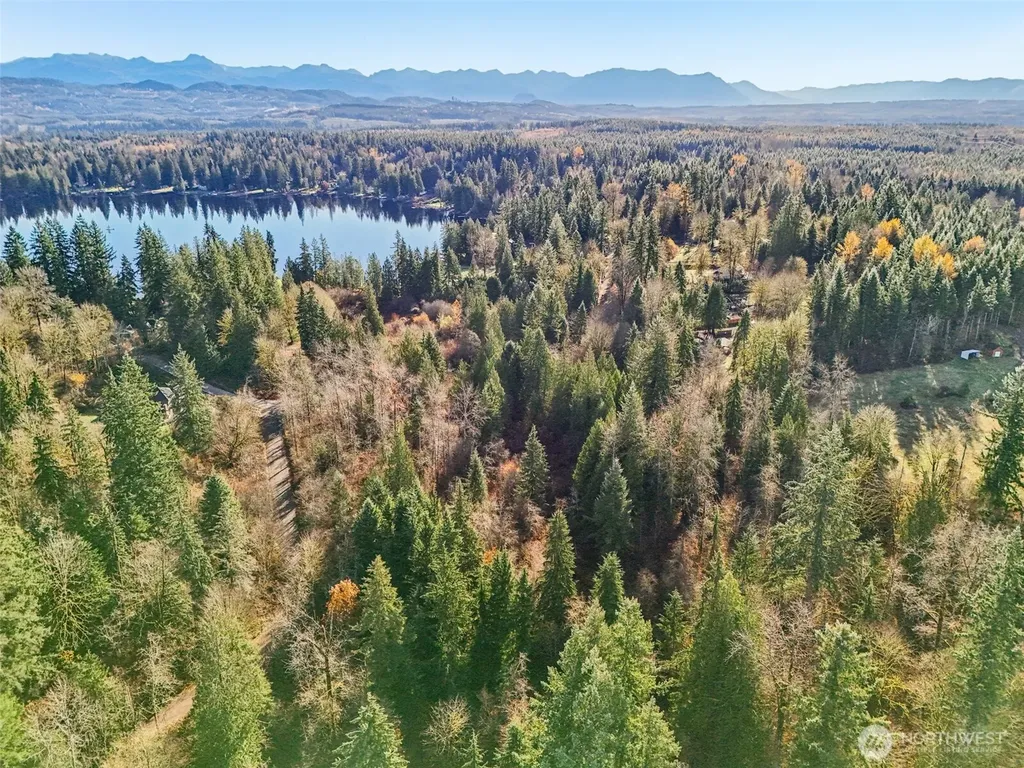 111 W Lake Joy Drive NE Carnation WA 98014