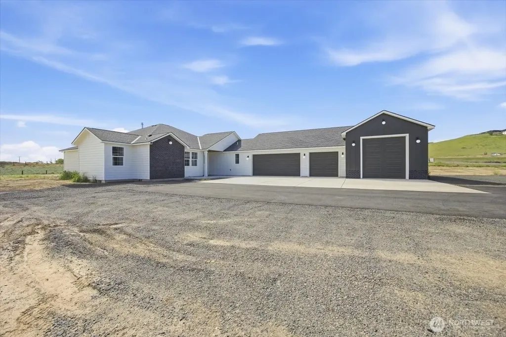29183 Mammoth Drive Kennewick WA 99338